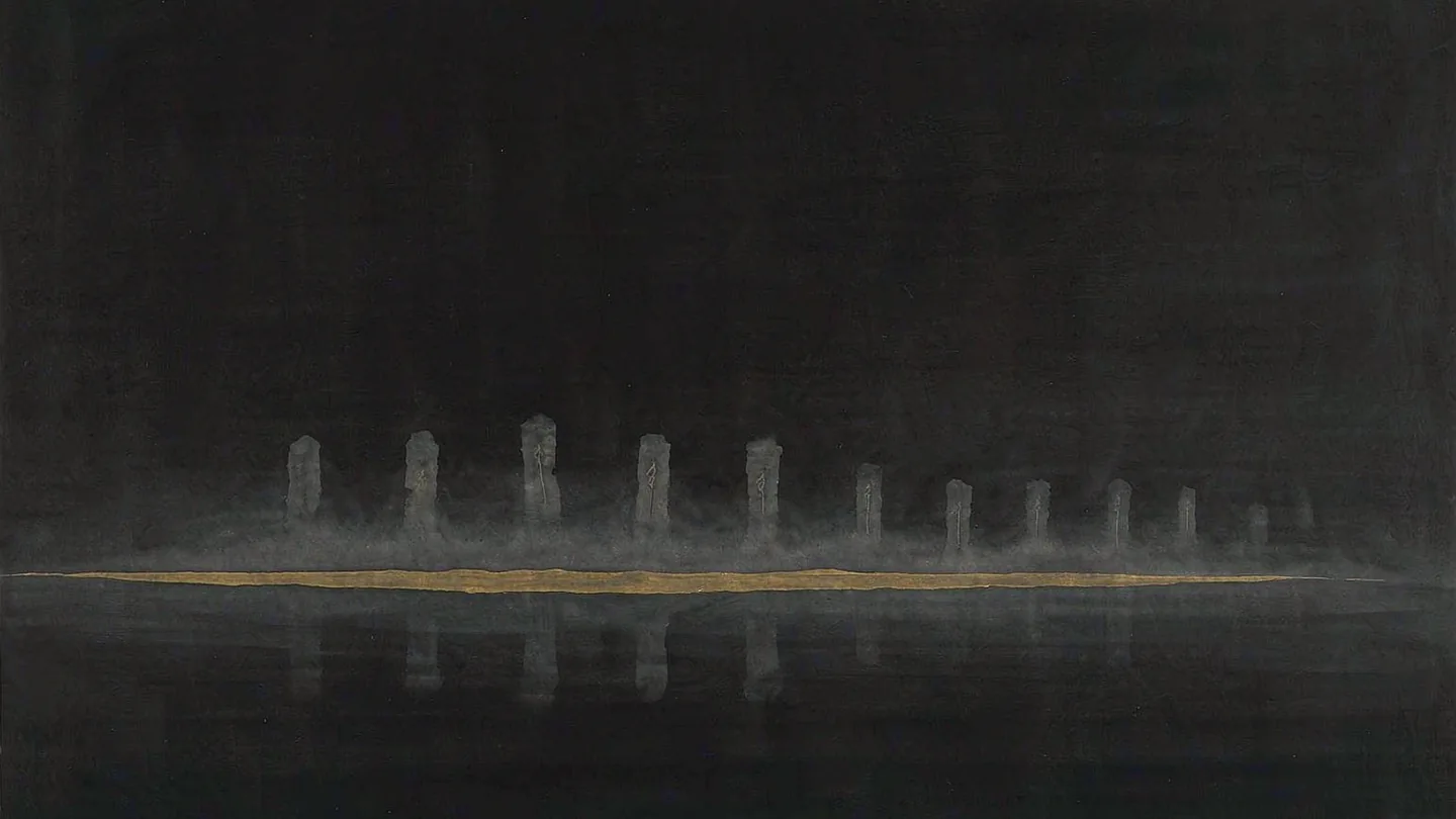Ink-wash artwork of ten pillars receding into mist along a gold horizon line